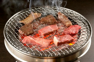 その日の上質な肉を確かな目利きで選び、旨い黒毛和牛をご提供