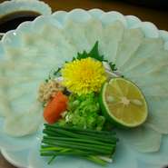 虎河豚刺身(中)