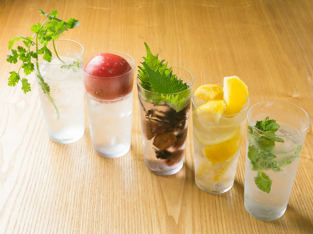 味はもちろん、見た目、香りも楽しめる創作ドリンク