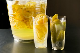 朝引き鶏、皮ごと食べられる無農薬ノーワックスレモン