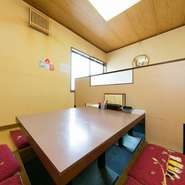 成田家の家庭料理で自信を持って出せる料理だけを作っています。成田家名物と記載しているものは特にそうですが、家庭の味を楽しんでいただけるはず。だからこそ、ファミリーで気軽に利用してほしいですね。