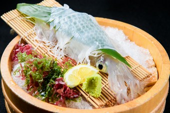 透き通ったいかの歯ごたえと甘さがたまらない『呼子直送　いか活造』