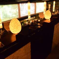 大型プロジェクターの迫力に場が盛り上がる