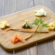 Italian mix cheeses platter
イタリアンミックスチーズの盛り合わせ