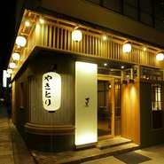 ピアクレスの入口角にあり、交通アクセスは抜群。閉店までゆっくりしても電車があるから安心です。