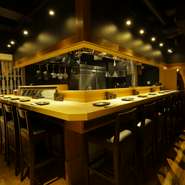 【吉鳥】は大人のための焼鳥屋。デートや女性グループなど、しっとり楽しみたいときに最適なお店です。