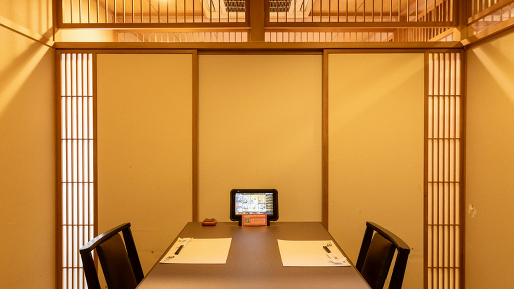 おもてなしの席にふさわしい数々の料理と和の趣きあふれる空間