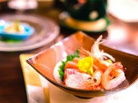 その時々の旬の食材や当日の入荷に合わせてお作りする、当日おすすめの会席コースです。