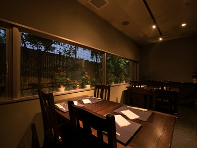 落ち着いた雰囲気で、大事なゲストのおもてなしや商談も円滑に