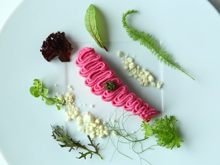 フランスの星付きレストランで腕を磨いたシェフがつくるフレンチ
