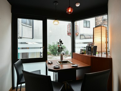 デートにも最適な居心地の良い空間で、心に残るひとときを