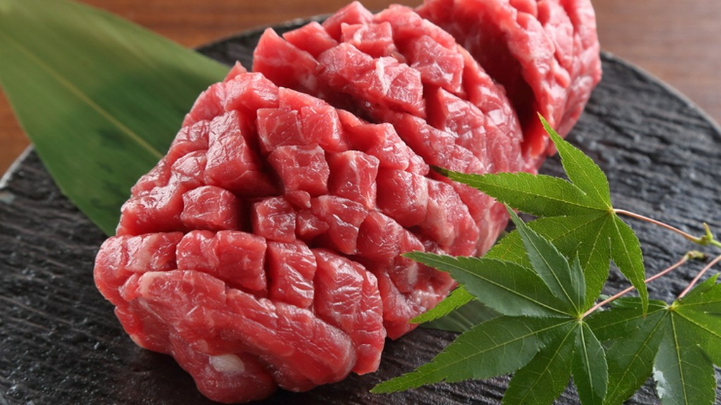 一度食べたら忘れられない、口溶けの良い希少部位『山形牛ラムヘレ』塩・タレ