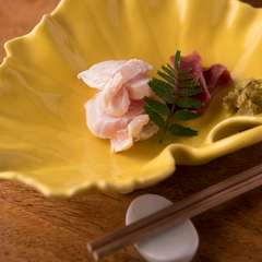 選び抜いた鶏肉のみをつかった『お刺身（コース内一品）』
