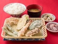 キス ／ 小エビ ／ 野菜5品 ／ ごはん ／ みそ汁