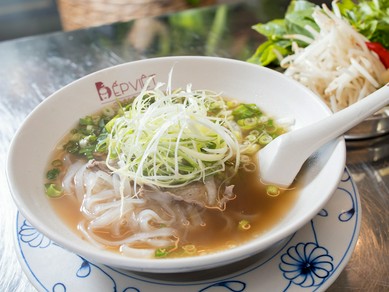 ベトナム料理の代名詞。こだわりスープの『牛肉のフォー』