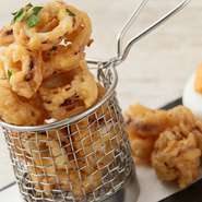Calamari Rings Made with Chickpea Flour，Samurai Sauce