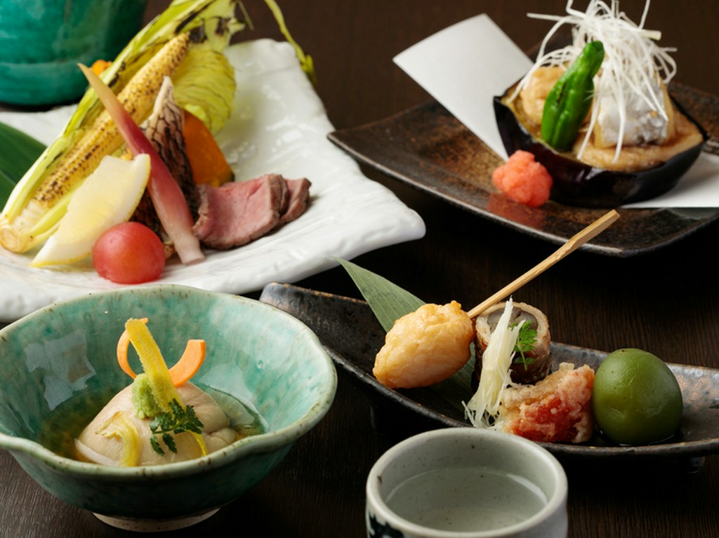ごまの美味しさをフルコースで！　季節の食材がごまの魅力を引き立てる『蔵馬コース』　※要予約