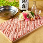日本酒の出汁使用することでお肉のクセや臭みがまるでなく、新鮮な素材の旨みだけが引き出された豊潤な味わい。