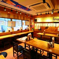 友人や同僚と、寛げる店内でリラックスできるひとときを