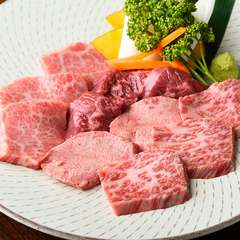 特上肉を楽しんでいただく『特上4種盛り』