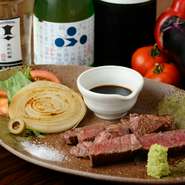 鹿児島産を中心に、お店の料理に合う幅広い味わいの焼酎をラインナップ。1杯420円～のリーズナブルな価格も魅力です。メニューにのせていないレアな焼酎もたくさんあるので、スタッフに気軽にお声がけを!