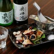 酒処、兵庫五国の地酒が集う! 季節酒を含めた飲み比べも楽しい