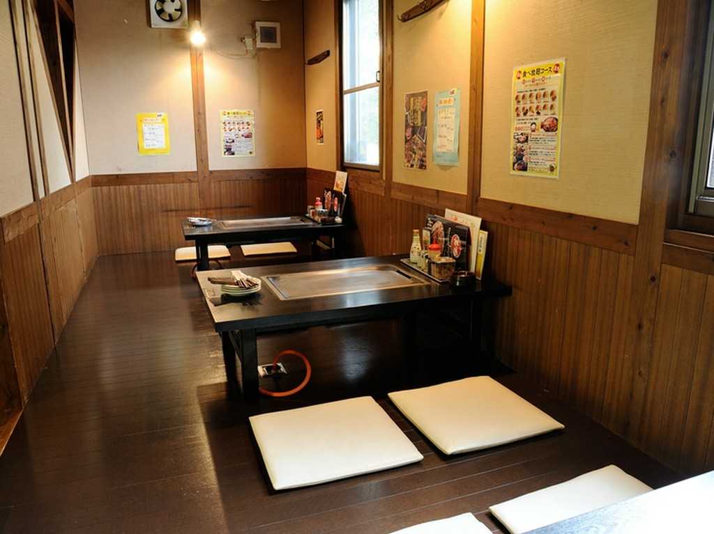 和やかな雰囲気の中、絶品料理がたっぷり味わえる