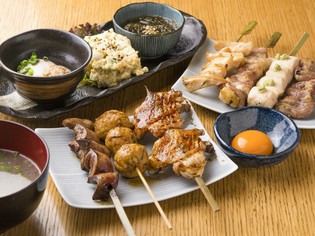 素材にこだわりを置き、上質な「京紅地鶏」を厳選