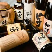 2016年に全国酒類コンクール黒糖焼酎部門で1位となった『加那』をはじめ、自分で美味しいと思う酒を提供したいという考えから、日本酒も『獺祭三割九分』など珍しい酒が豊富にあります。