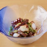 白ねぎの甘みを炭火で引き出し、香ばしい香りをまとわせた一串。