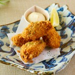 新鮮なホッケを丁寧に開いて炭火で焼き上げました。香ばしさとみずみずしい旨味がお酒にぴったりの一品です。※ハーフサイズ1350円