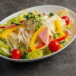 磯の香りと旨味がギュッと詰まった三陸産の新鮮な真ほやを使用した塩辛。