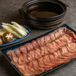 牡蠣の旨みがしっかりと染み込んだご飯は、口の中で広がる深い味わいが魅力的な一品です。