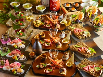活あわび・本マグロなど豪華鮮魚盛りやA5ランクの仙台牛の炙りなど！日本酒や地酒を含めた飲み放題付き！