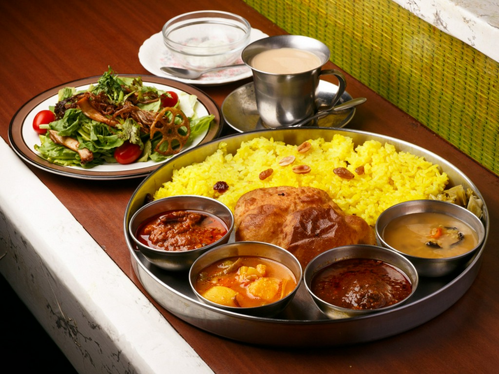 【JAY】の基本となるカリー3種を全て食べられる『カリーセット』