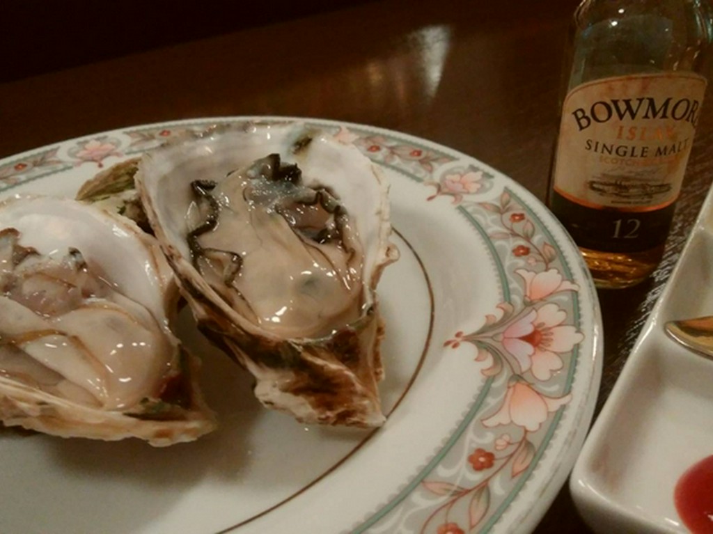 志摩市磯部町より。佐藤養殖場さんの的矢かき