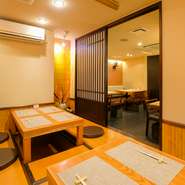 竹をあしらった和の空間が広がる店内には、最大9名まで収容可の個室も有り。結婚記念日や誕生祝、お子様の就職祝いなど、大切なシーンにふさわしい極上の料理でおもてなししてくれます。

