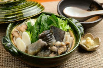 リピーターに愛される臭みがなく濃厚な『すっぽんの一人鍋』