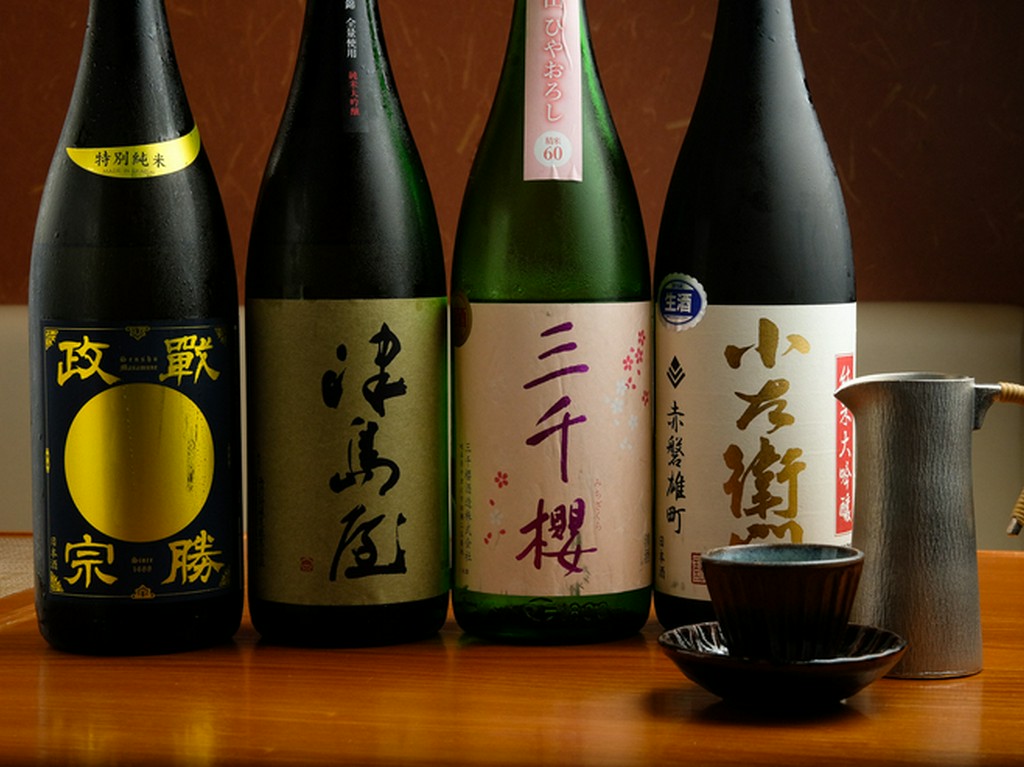 【お酒のこだわり】女将が厳選した日本酒を常時30種類の用意