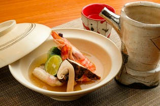 その季節にしか食せない素材を使った『三宝蒸し』