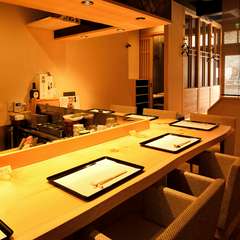 大人のグルメデートにも人気の店。二人でゆったり和みの時を