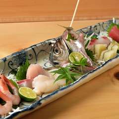 南知多に揚がった旬の味覚が集う『刺身盛り合わせ七種盛り』