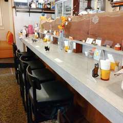 背もたれのある椅子でカウンターでも疲れません！