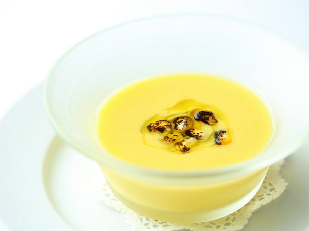 とうもろこしの冷たいスープ