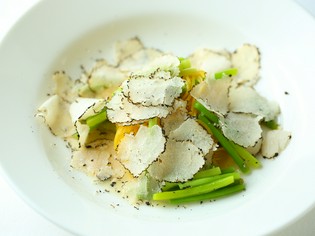 旬の味わい『タヤリン（タリオリーニ）季節のトリュフをかけて』