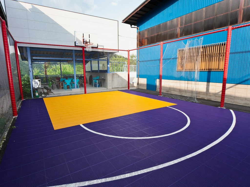 アミューズメントとカフェレストラン、さまざまに楽しめるお店