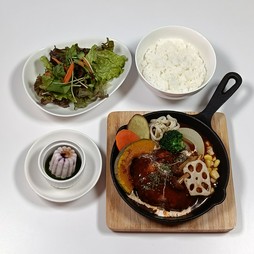 ハンバーグランチ