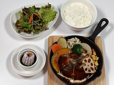 ハンバーグランチ