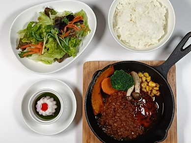 ハンバーグランチ