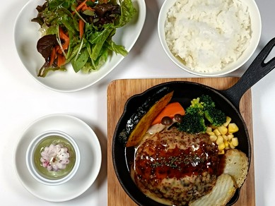 ハンバーグランチ